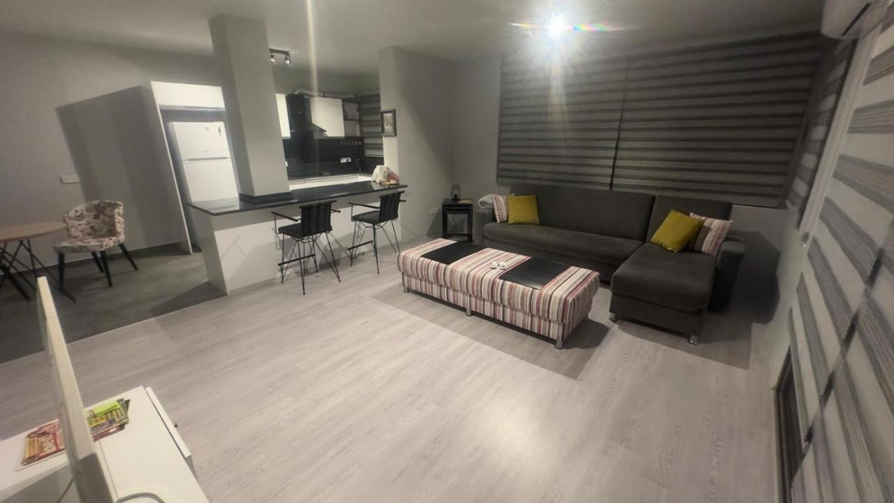 Appartamento Nicosia'S Pearl Esterno foto